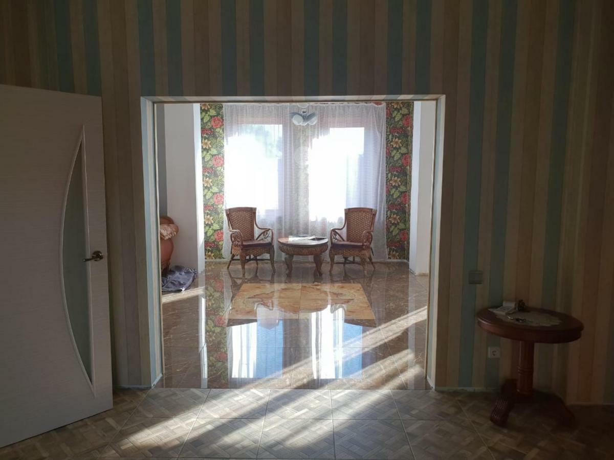 Guest House On Naberezhnaya St Baykalsk Exterior photo